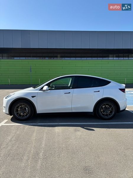 Внедорожник / Кроссовер Tesla Model Y 2022 в Киеве фото 2 Внедорожник / Кроссовер Tesla Model Y 2022 в Киеве