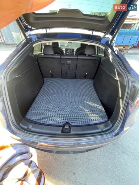 Внедорожник / Кроссовер Tesla Model Y 2022 в Львове