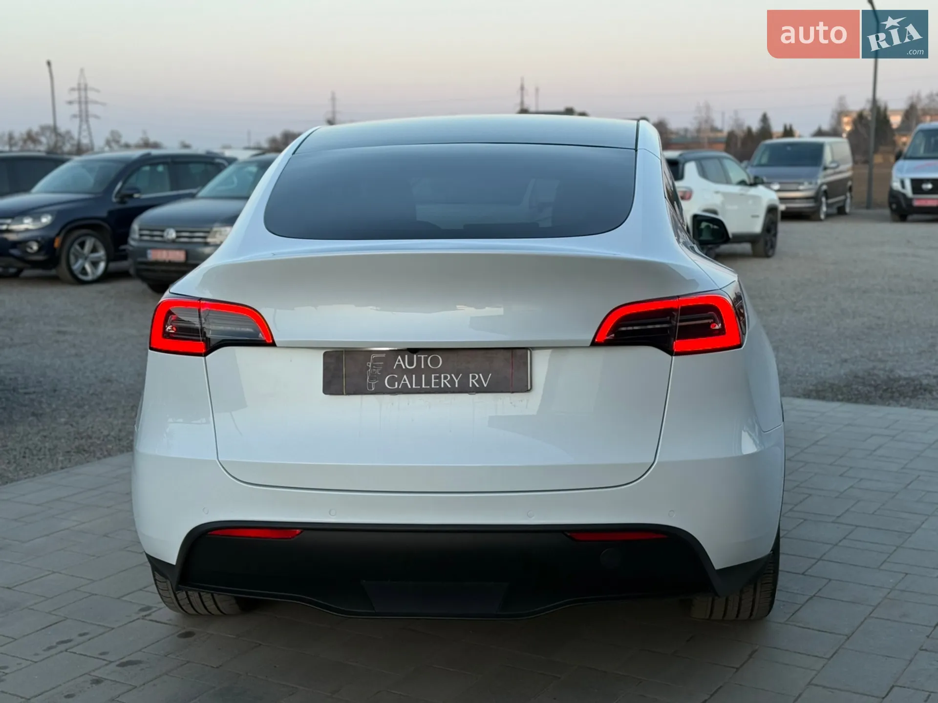 2022 Tesla Model Y - мініатюра 9