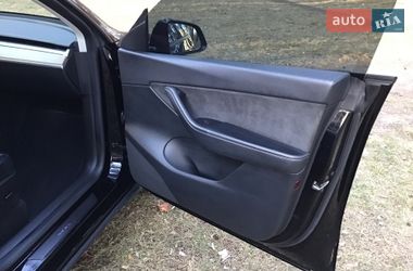 Внедорожник / Кроссовер Tesla Model Y 2022 в Чернигове