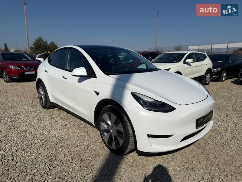 Позашляховик / Кросовер Tesla Model Y 2022 в Івано-Франківську фото 2 Позашляховик / Кросовер Tesla Model Y 2022 в Івано-Франківську