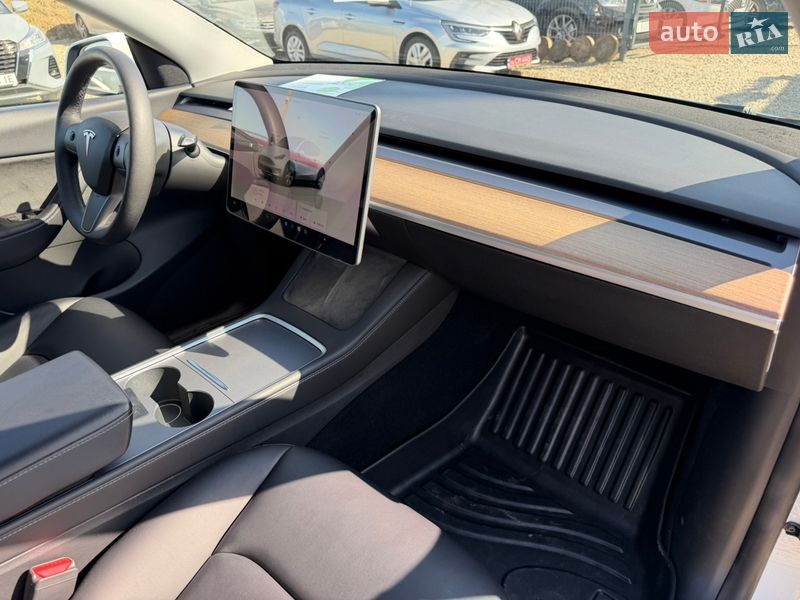 Позашляховик / Кросовер Tesla Model Y 2022 в Івано-Франківську фото 33 Позашляховик / Кросовер Tesla Model Y 2022 в Івано-Франківську