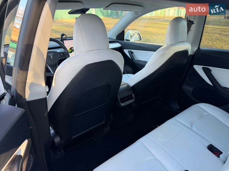 Внедорожник / Кроссовер Tesla Model Y 2022 в Днепре