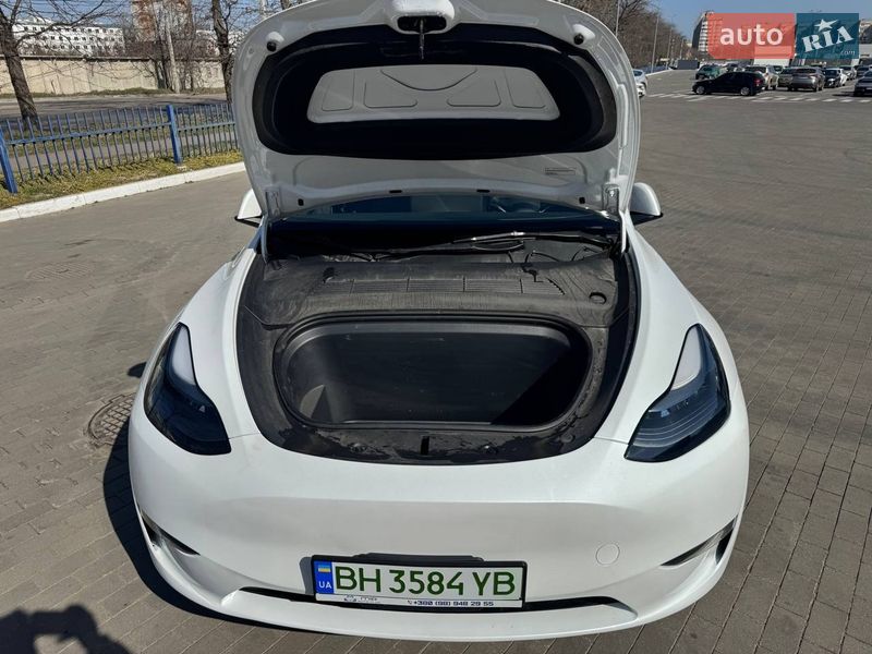 Внедорожник / Кроссовер Tesla Model Y 2023 в Одессе