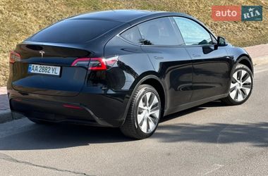 Внедорожник / Кроссовер Tesla Model Y 2023 в Киеве
