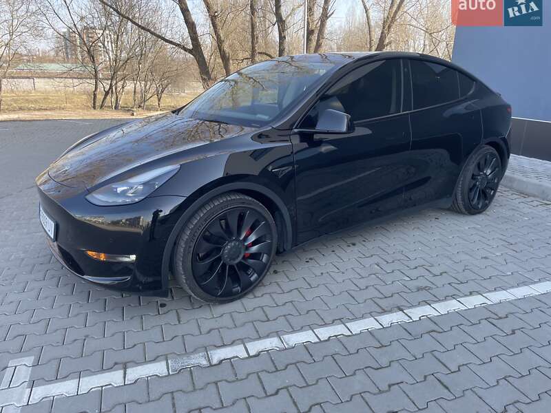 Внедорожник / Кроссовер Tesla Model Y 2021 в Хмельницком