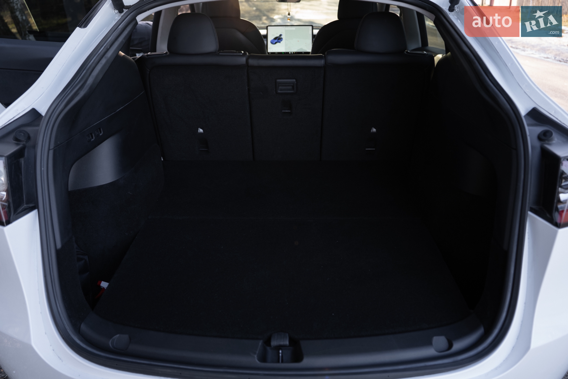 2021 Tesla Model Y - мініатюра 13
