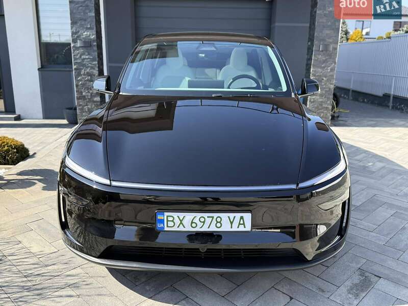 Позашляховик / Кросовер Tesla Model Y 2025 в Хмельницькому