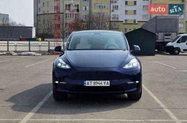Внедорожник / Кроссовер Tesla Model Y 2023 в Ивано-Франковске