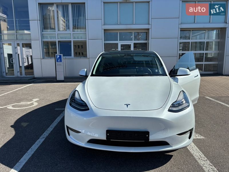 Tesla Model Y 2023 Tesla Model Y 2023