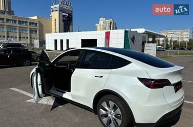 Внедорожник / Кроссовер Tesla Model Y 2023 в Киеве