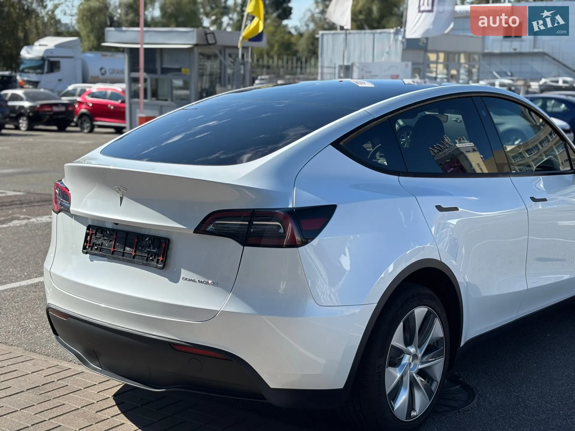 2023 Tesla Model Y - мініатюра 22