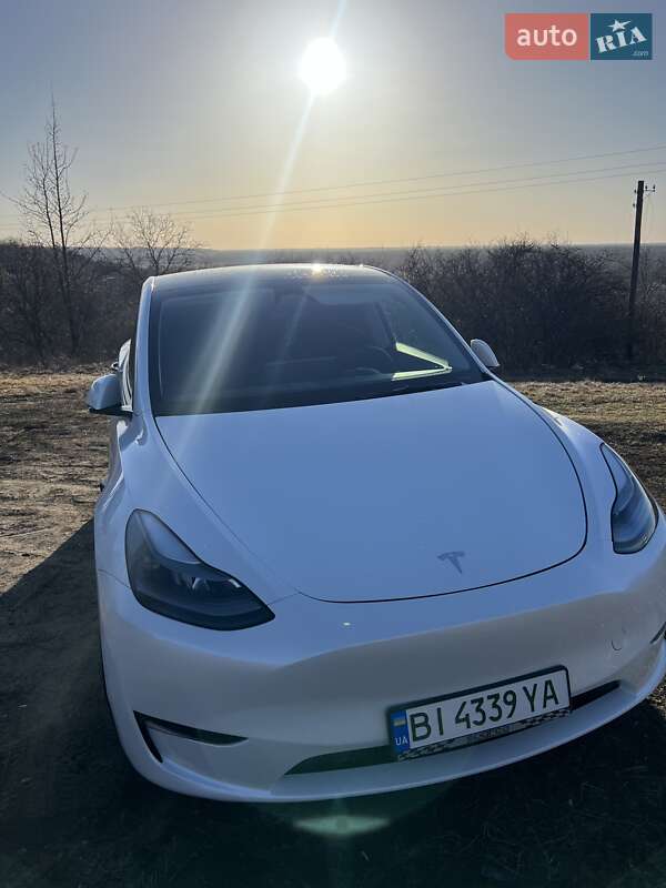 Позашляховик / Кросовер Tesla Model Y 2024 в Полтаві