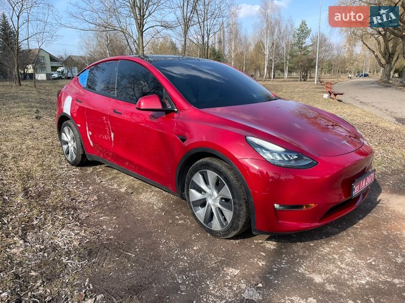 Внедорожник / Кроссовер Tesla Model Y 2021 в Ровно