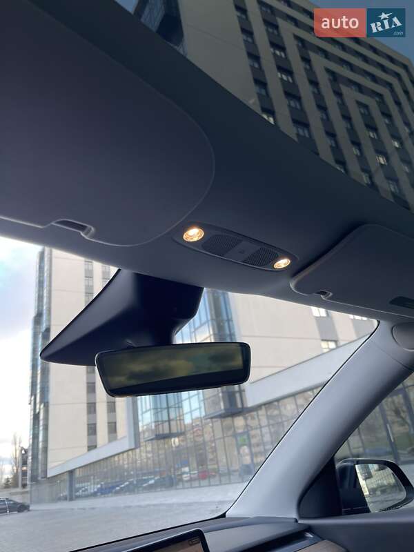 Внедорожник / Кроссовер Tesla Model Y 2022 в Днепре фото 19 Внедорожник / Кроссовер Tesla Model Y 2022 в Днепре