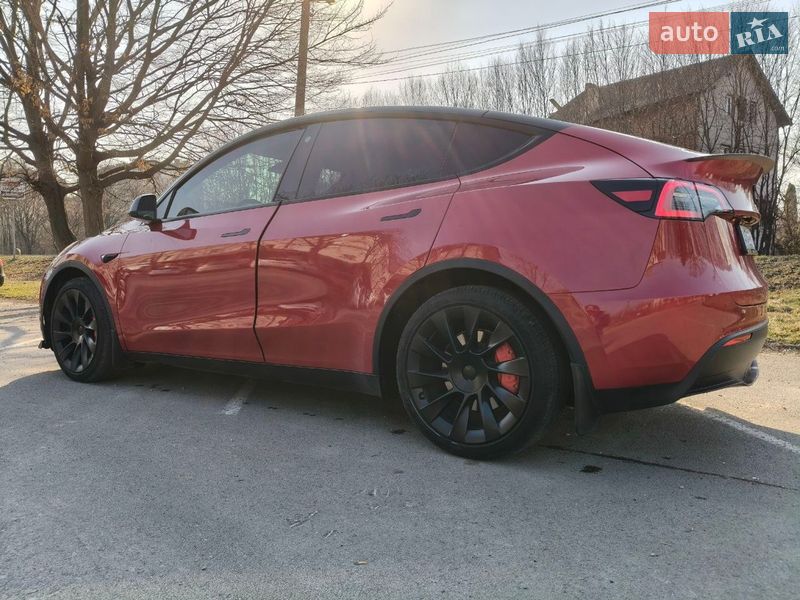 Внедорожник / Кроссовер Tesla Model Y 2021 в Ивано-Франковске
