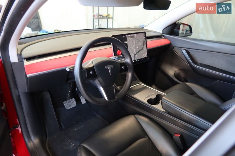 Внедорожник / Кроссовер Tesla Model Y 2021 в Ивано-Франковске