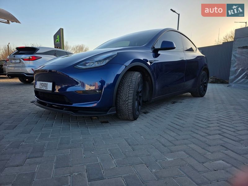 Внедорожник / Кроссовер Tesla Model Y 2023 в Полтаве
