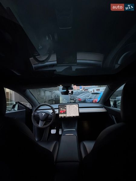 Позашляховик / Кросовер Tesla Model Y 2021 в Києві