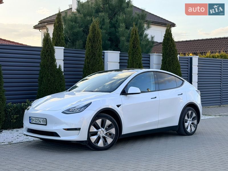 Tesla Model Y 2022 Tesla Model Y 2022