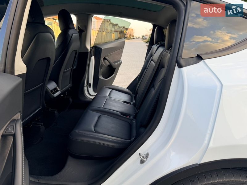 Внедорожник / Кроссовер Tesla Model Y 2022 в Одессе
