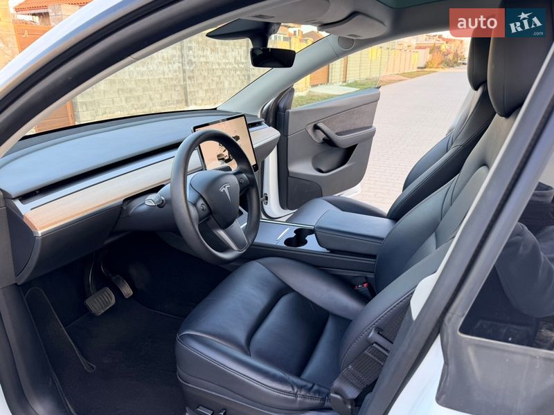 Внедорожник / Кроссовер Tesla Model Y 2022 в Одессе