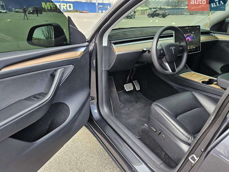 Внедорожник / Кроссовер Tesla Model Y 2024 в Днепре фото 21 Внедорожник / Кроссовер Tesla Model Y 2024 в Днепре