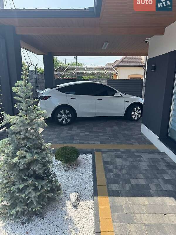 Внедорожник / Кроссовер Tesla Model Y 2022 в Хмельницком