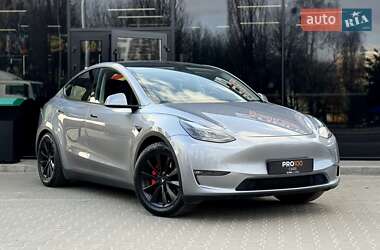 Внедорожник / Кроссовер Tesla Model Y 2023 в Киеве