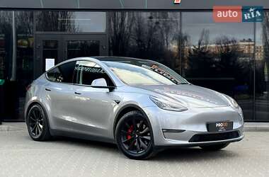 Внедорожник / Кроссовер Tesla Model Y 2023 в Киеве