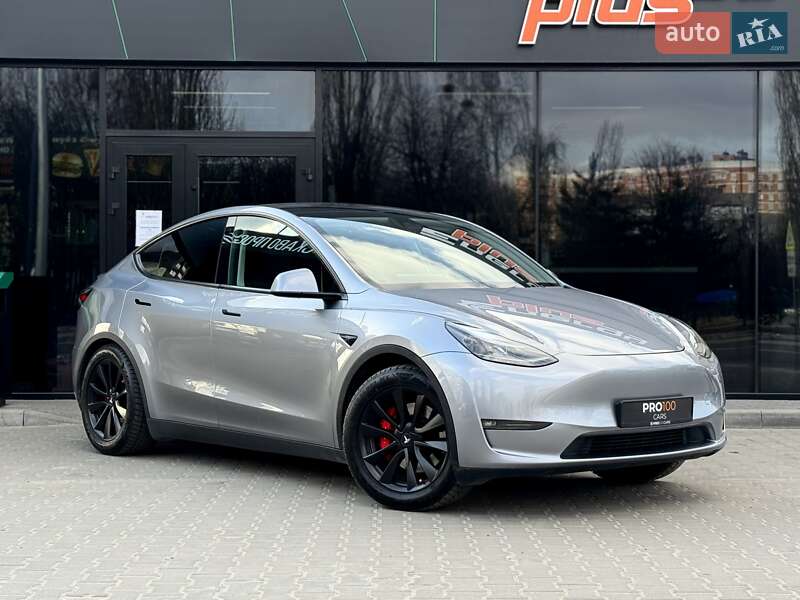Внедорожник / Кроссовер Tesla Model Y 2023 в Киеве