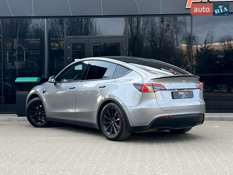 Внедорожник / Кроссовер Tesla Model Y 2023 в Киеве