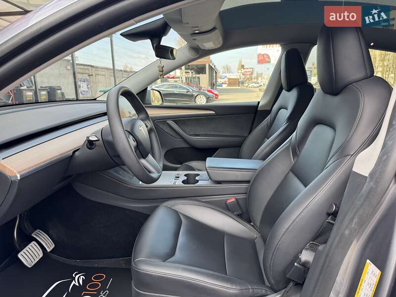 Внедорожник / Кроссовер Tesla Model Y 2023 в Киеве
