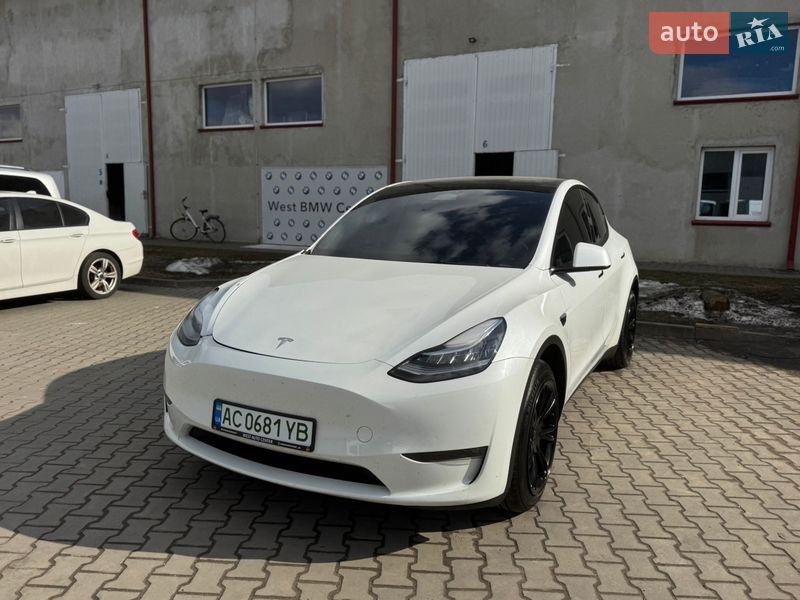 Внедорожник / Кроссовер Tesla Model Y 2022 в Луцке