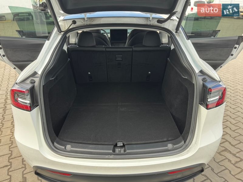 Внедорожник / Кроссовер Tesla Model Y 2022 в Луцке