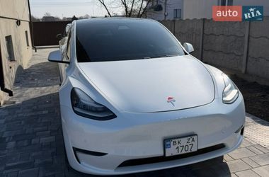 Внедорожник / Кроссовер Tesla Model Y 2020 в Костополе