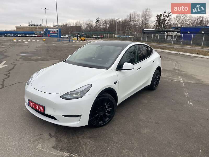 Позашляховик / Кросовер Tesla Model Y 2023 в Києві фото 5 Позашляховик / Кросовер Tesla Model Y 2023 в Києві