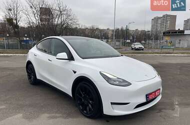 Внедорожник / Кроссовер Tesla Model Y 2023 в Киеве