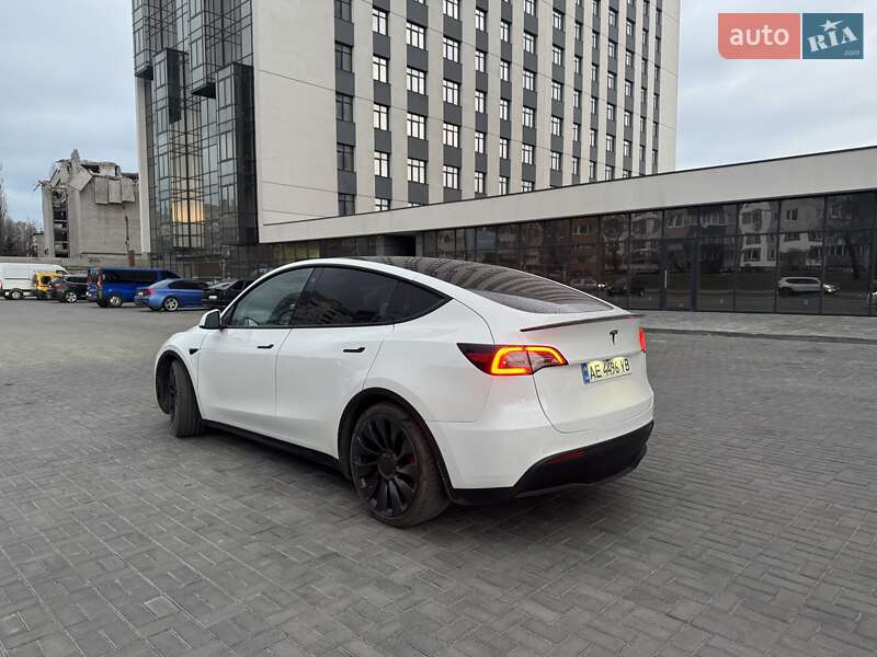 Внедорожник / Кроссовер Tesla Model Y 2021 в Днепре