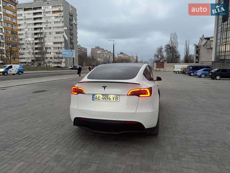 Внедорожник / Кроссовер Tesla Model Y 2021 в Днепре