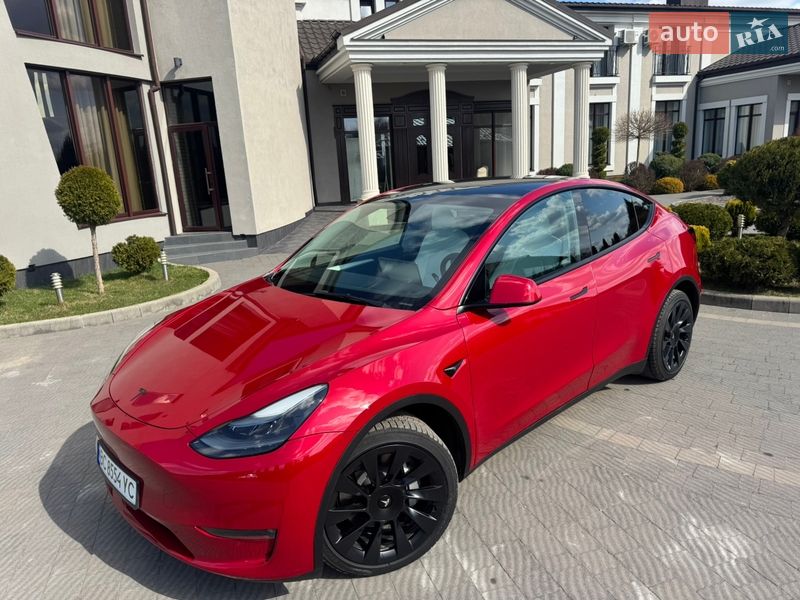 Внедорожник / Кроссовер Tesla Model Y 2023 в Стрые
