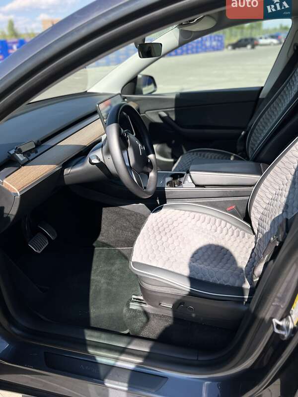 Внедорожник / Кроссовер Tesla Model Y 2021 в Виннице