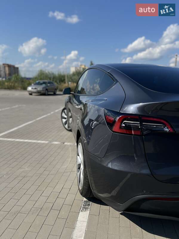 Внедорожник / Кроссовер Tesla Model Y 2021 в Виннице