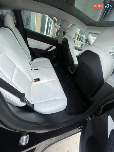 Внедорожник / Кроссовер Tesla Model Y 2022 в Тернополе фото 30 Внедорожник / Кроссовер Tesla Model Y 2022 в Тернополе