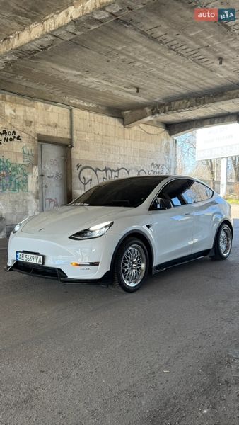Внедорожник / Кроссовер Tesla Model Y 2022 в Днепре