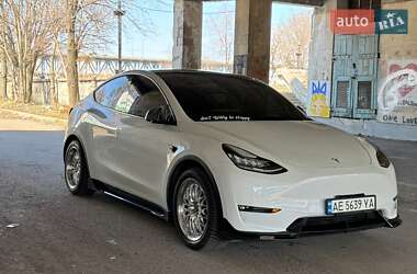 Внедорожник / Кроссовер Tesla Model Y 2022 в Днепре