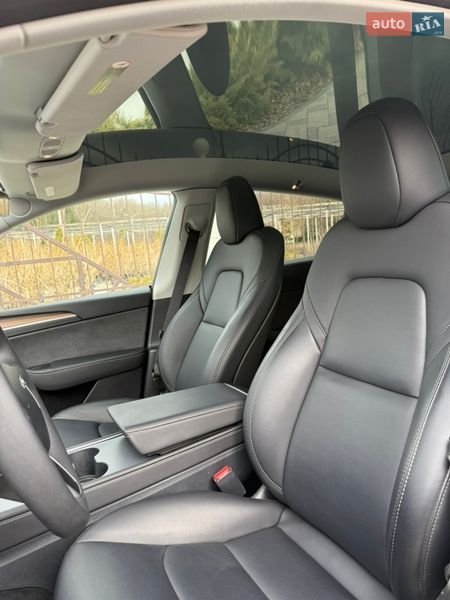Внедорожник / Кроссовер Tesla Model Y 2024 в Виннице
