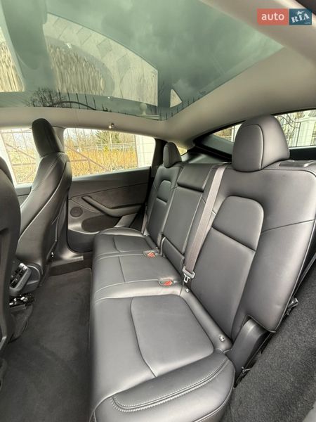 Внедорожник / Кроссовер Tesla Model Y 2024 в Виннице
