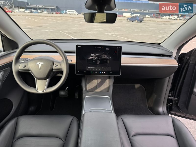 Внедорожник / Кроссовер Tesla Model Y 2024 в Днепре
