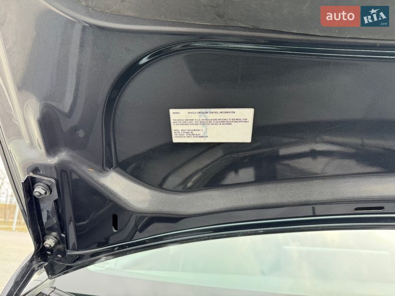 Внедорожник / Кроссовер Tesla Model Y 2024 в Днепре
